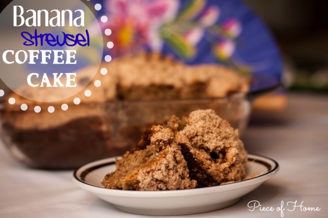 Banana Stresel Coffee Cake Slice Cirlce