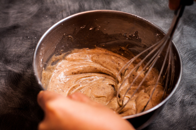 Apple Cinnamon Roll Dough Glaze with Cinnamon