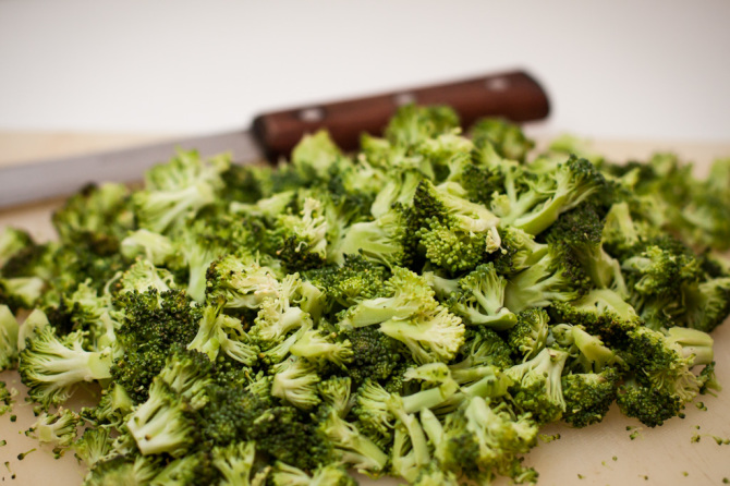 Broccoli-Soup-chopped-broccoli
