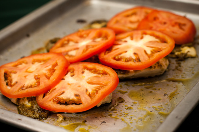 Chicken-Pesto-add-tomatoes