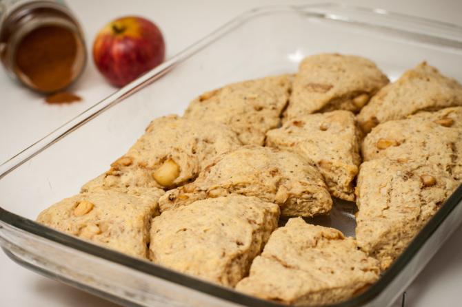 Apple-Scones-hot-pan