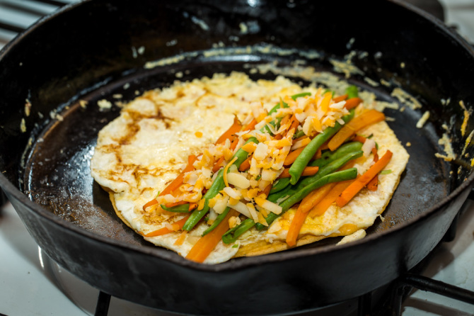 Crunchy Omelette - Veggies and Cheese