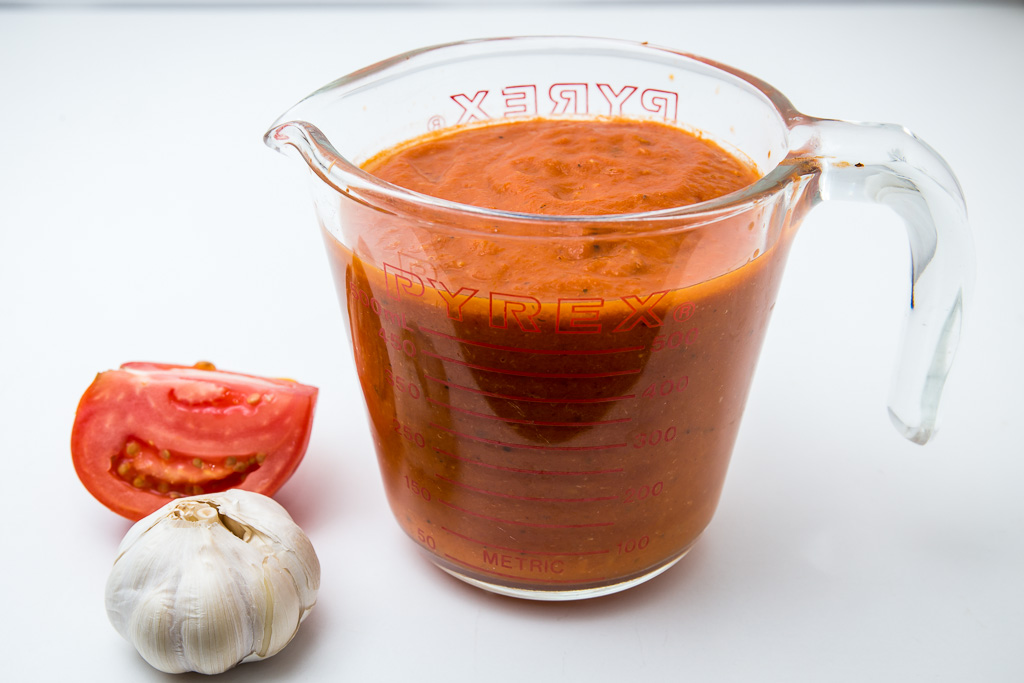 Tomato Sauce with Garlic