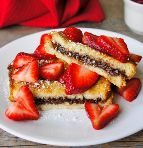 Nutella-French-Toast-with-Strawberries1